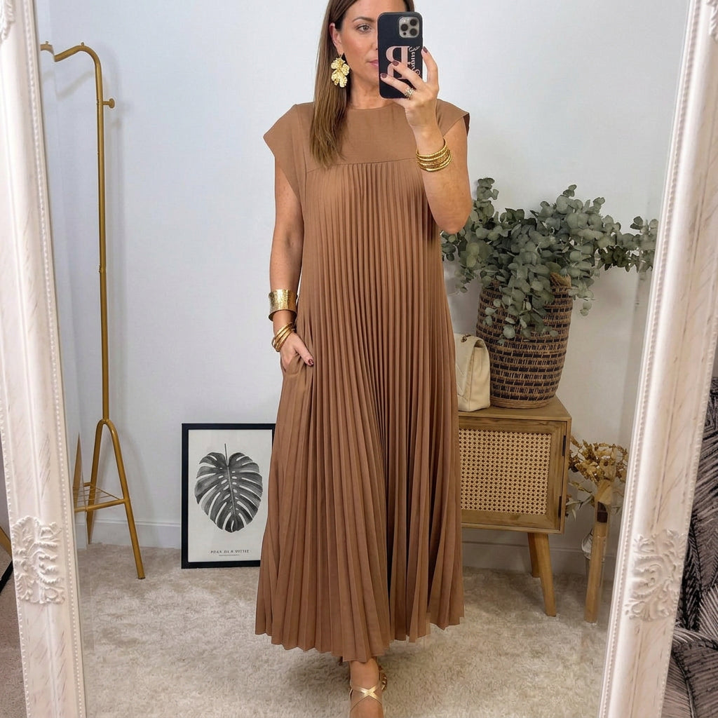 Eimear - Maxi Pleated Dress